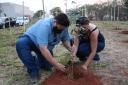 Saev Ambiental e Prefeitura promovem plantio de mudas em celebração ao Dia da Árvore